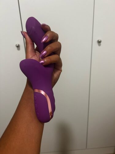 Gozzy Vibrador Sugador 2 em 1- 20 Níveis photo review